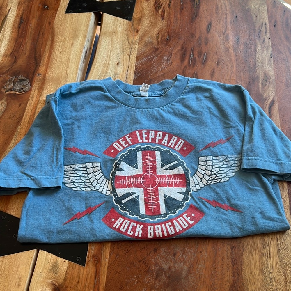 Def Leppard concert t shirt